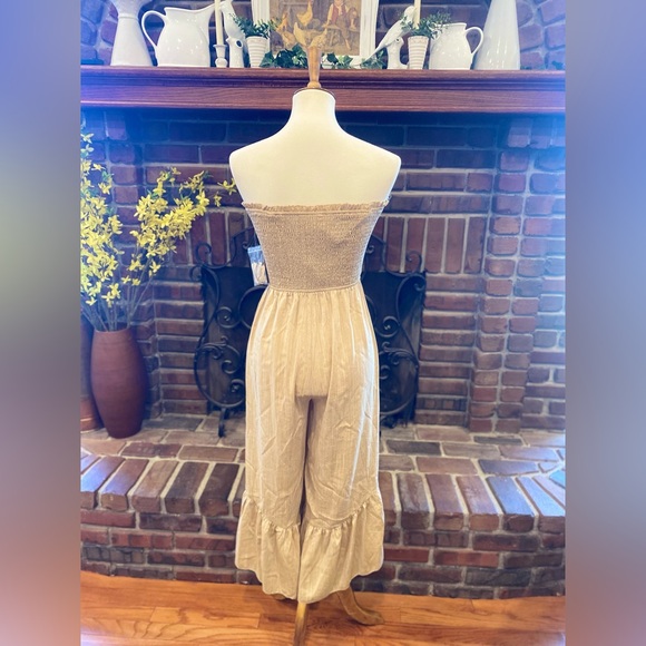 NWT Hem & Thread Tube smocked top Jumpsuit - Picture 3 of 8